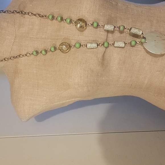 Green and Silver Burma Jadeite Beaded Necklace W/ Jade Stone Pendant - Picture 3 of 3